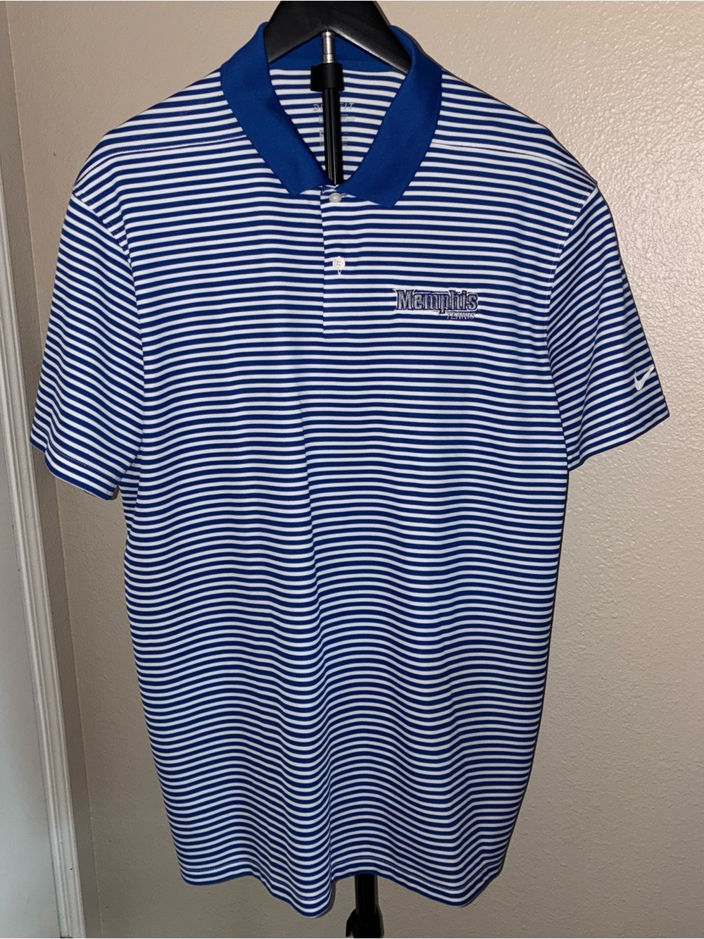 Nike Men’s XL Polo with Memphis Tennis Embroidery Shirt
